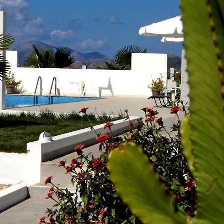 Xenos 4 - Luxury With Private Swimming Pool Near The Sea Hotel