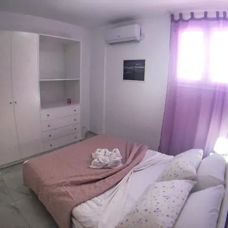 Hotel Xenos 4 - Luxury With Private Swimming Pool Near The Sea 4*