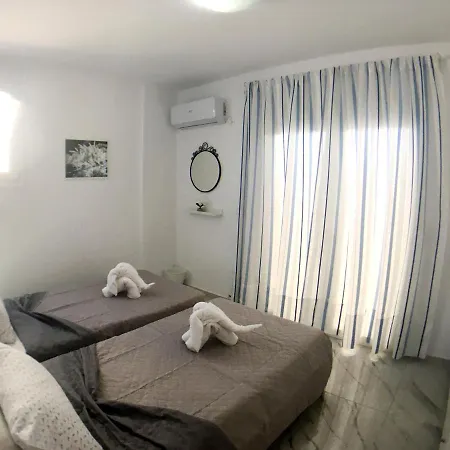 Hotel Xenos 4 - Luxury With Private Swimming Pool Near The Sea Tigaki