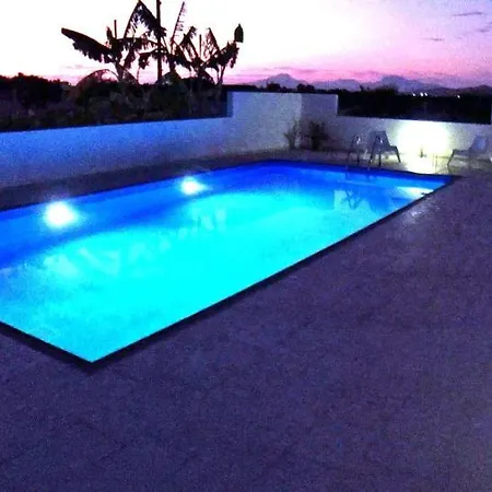 Xenos 4 - Luxury With Private Swimming Pool Near The Sea 4* Tigaki
